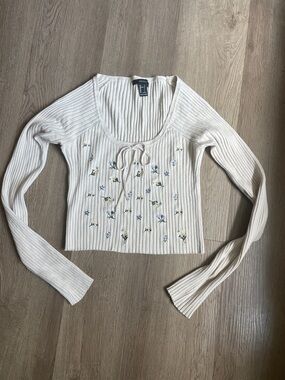 Forever 21 Cream Ribbed Floral Embroidered Long Sleeve Top